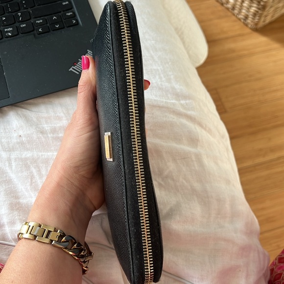 Dolce & Gabbana Black Agenda/Wallet - Picture 5 of 12